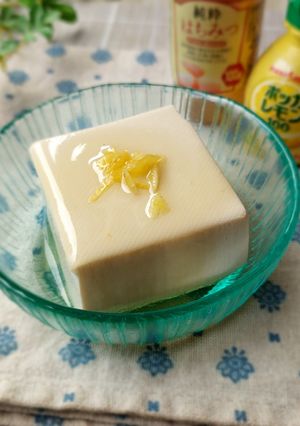 ダイエット中のおやつ☆蜂蜜レモンの冷奴-レシピのメイン写真