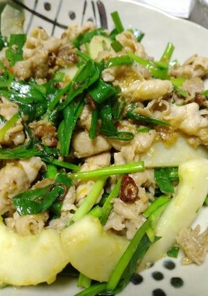 白瓜と豚バラ肉のにんにく味噌炒め-レシピのメイン写真