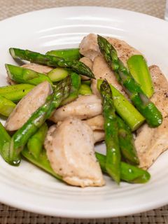 アスパラと鶏胸肉のごま油炒め-レシピのメイン写真