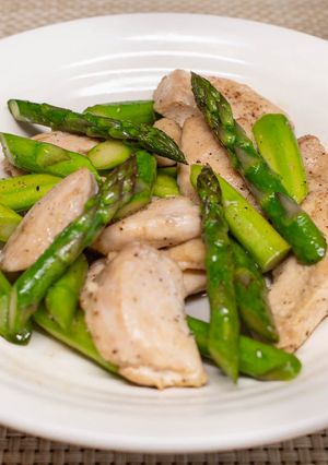アスパラと鶏胸肉のごま油炒め-レシピのメイン写真