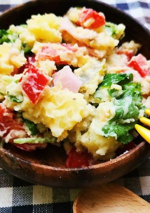 美肌！ロシアン風！赤パプリカポテトサラダ-レシピのメイン写真