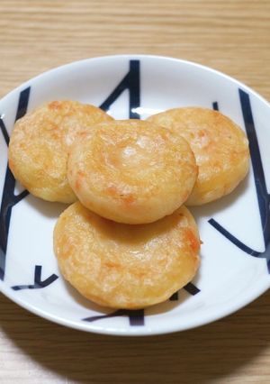 ピリッともっちり！鮭のわさびお焼き-レシピのメイン写真