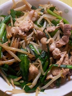 豚ニラもやし炒め(創味シャンタン使用)-レシピのメイン写真
