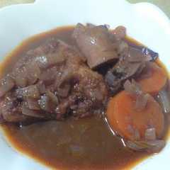 รูปของ コック・オゥ・ヴァン（鶏肉の赤ワイン煮）