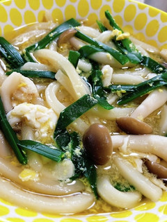 【アッサリ味】ニラ卵きのこ♪うどん-レシピのメイン写真