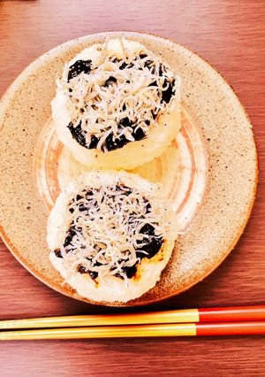海苔佃煮とちりめんじゃこの焼きおにぎり-レシピのメイン写真