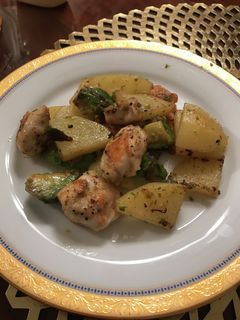 変色アボカドと鶏胸肉じゃがいもバター炒め-レシピのメイン写真