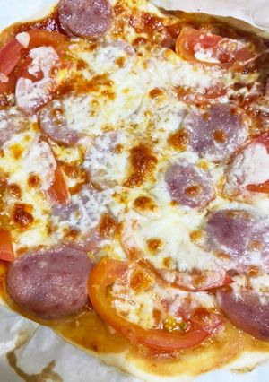 ゆかりのイブクロ　　雲仙ハムとトマトピザ-レシピのメイン写真