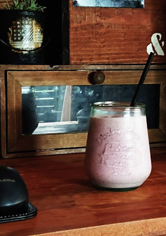 おうちカフェ★いちごシェイク-レシピのメイン写真