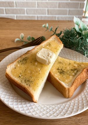 マヌルパン(にんにくトースト)-レシピのメイン写真