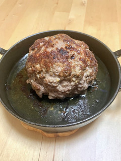 肉!肉汁♫肉肉しいお肉だけジャンボバーグ-レシピのメイン写真