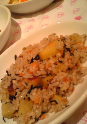 R’ｓ　Cafe　さつま＆ひじきピラフ-レシピのメイン写真