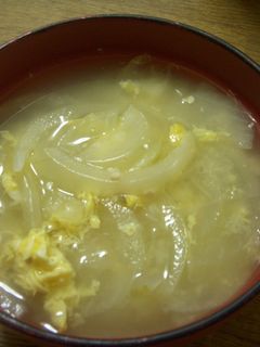 玉ねぎと卵の味噌汁-レシピのメイン写真