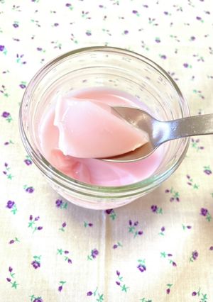 市販のいちごミルクで簡単!牛乳苺プリン♪-レシピのメイン写真