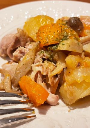 ストウブ55分♪簡単絶品・鶏肉無水煮込み-レシピのメイン写真
