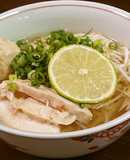 鶏ともやしのフォー（食べるボーンブロス）