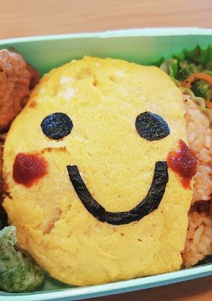 スマイルちゃんオムライスキャラ弁-レシピのメイン写真