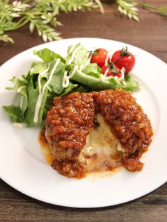 簡単!カマンベールチーズハンバーグ -レシピのメイン写真