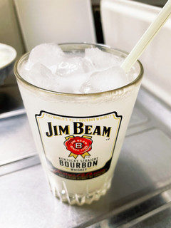 【酒カクテル】カルピスサワーハイ-レシピのメイン写真