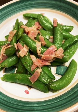 スナップえんどうとベーコンのにんにく炒め-レシピのメイン写真
