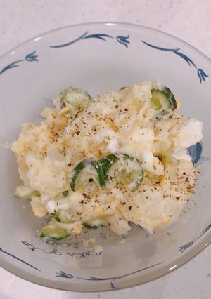 コンソメでジャガイモ茹でて、ポテトサラダ-レシピのメイン写真
