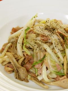 お手軽!白菜と舞茸のパスタ風炒め-レシピのメイン写真