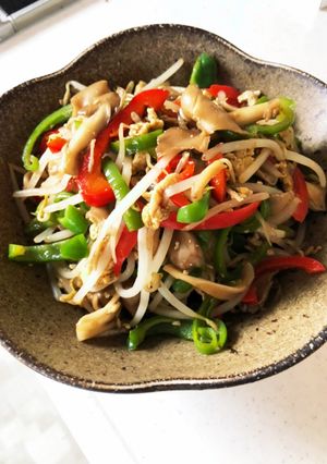 妊娠飯！まいたけともやしのオイスター炒め-レシピのメイン写真