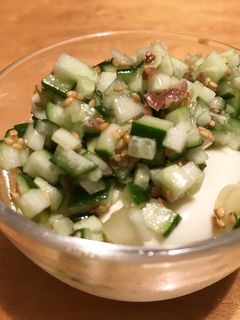 冷奴に!胡瓜と茗荷の胡麻和え-レシピのメイン写真