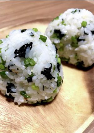 やみつき悪魔のネギまみれおにぎり-レシピのメイン写真