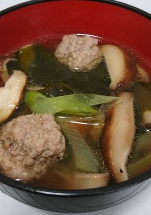 簡単!肉だんごとしいたけの生姜スープ♪-レシピのメイン写真