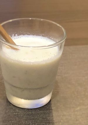 ラップのみ!ミキサー不要のバナナジュース-レシピのメイン写真