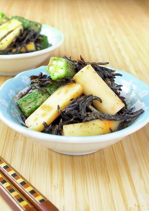 簡単副菜！ひじきとオクラの練り胡麻和え-レシピのメイン写真