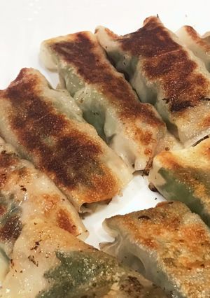 余った餃子の皮で旨い一品!豚しそ包み焼き-レシピのメイン写真