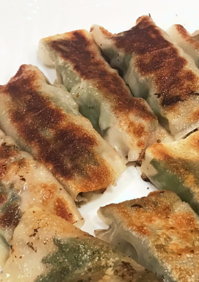 余った餃子の皮で旨い一品！豚しそ包み焼き-レシピのメイン写真