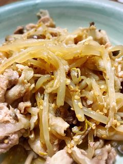 もやしときのこと豚肉の酒蒸し-レシピのメイン写真