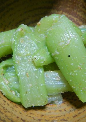 若草色も鮮やかな‥「ハスイモの甘酢あえ」-レシピのメイン写真