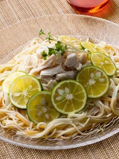 さっぱりヘルシー鶏ささみとすだちの温麺-レシピのメイン写真