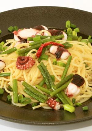 タコとにんにくの芽の生スパゲティ-レシピのメイン写真