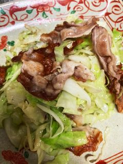 カリカリ豚肉と大盛りキャベツの炒め物-レシピのメイン写真