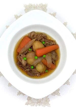 大人気！本格的美味しい牛肉じゃがの作り方-レシピのメイン写真