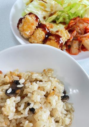 しめじとマッシュルームの炊き込みご飯-レシピのメイン写真