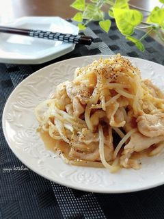 材料2つ☆豚コマもやしの簡単味噌炒め。-レシピのメイン写真