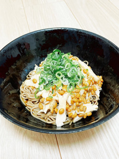 納豆とサラダチキンの冷やしそば-レシピのメイン写真