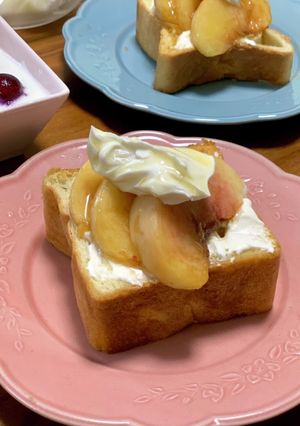 桃とマスカルポーネ蜂蜜のトースト-レシピのメイン写真