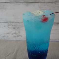 รูปของ クリームソーダ