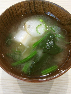 麩とほうれん草の味噌汁-レシピのメイン写真