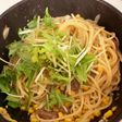 十勝牛コンビーフとコーンと水菜のパスタ