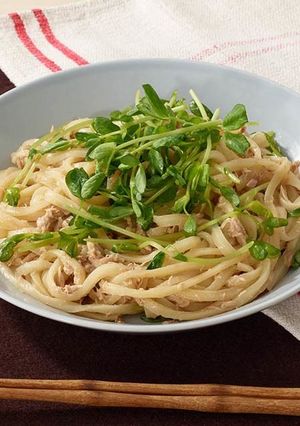 豆苗とツナのバタポンうどん-レシピのメイン写真