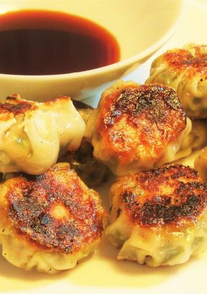 〖 にら饅頭 〗-レシピのメイン写真