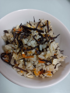 ひじきの炊き込みご飯-レシピのメイン写真